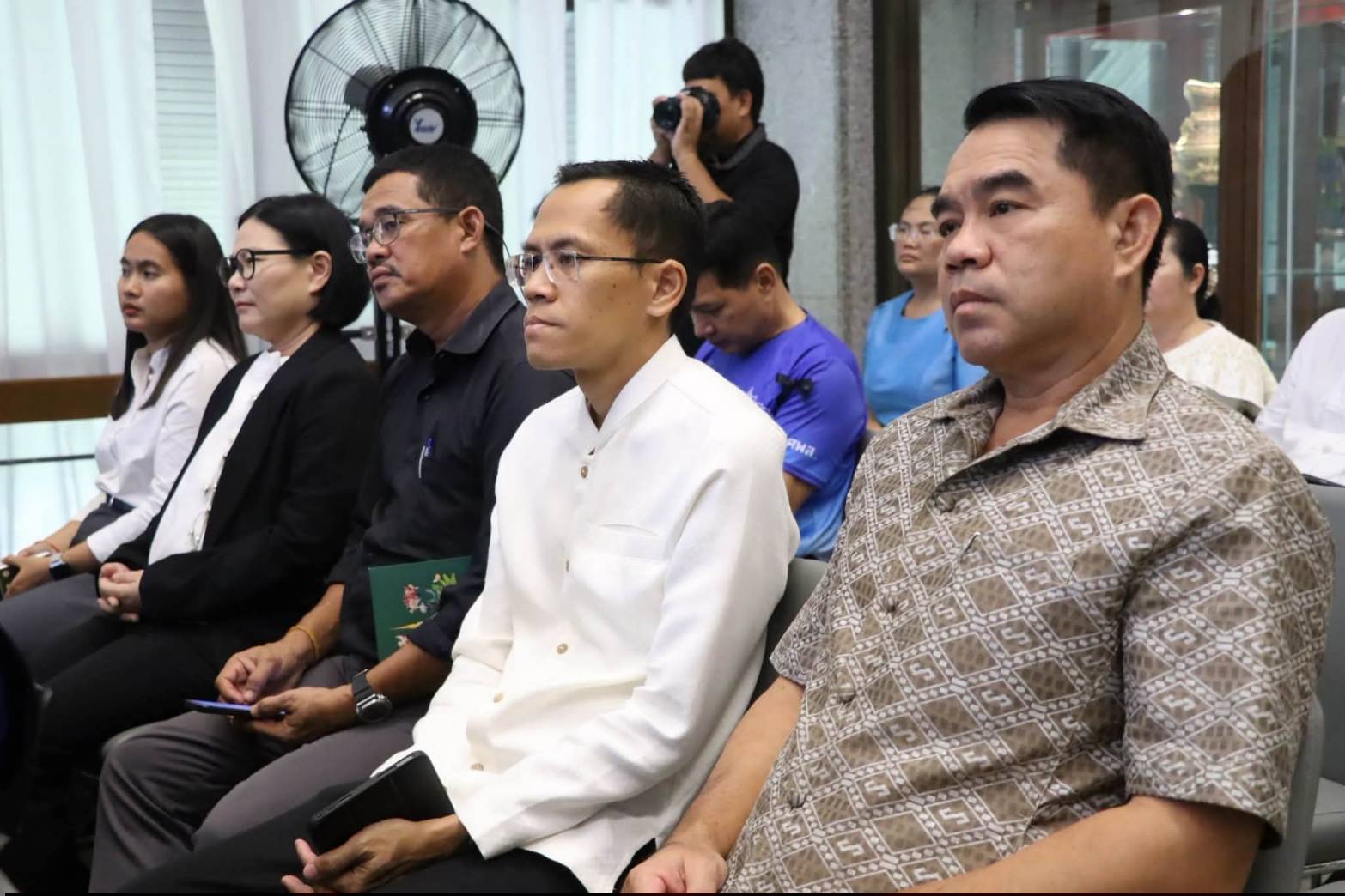 title - สำนักงานการปฏิรูปที่ดินเพื่อเกษตรกรรม (ส.ป.ก.) จัดงานแถลงข่าวการจัดงาน “สืบสานพระราชปณิธาน สร้างงานเกษตรกรรม เลิศล้ำหัตถศิลป์ ท่องเที่ยวถิ่นวิถีไทย” ณ ศูนย์ส่งเสริมและพัฒนาอาชีพเสริมนอกภาคการเกษตร (ศูนย์ศิลปาชีพ บางไทรฯ (เดิม))